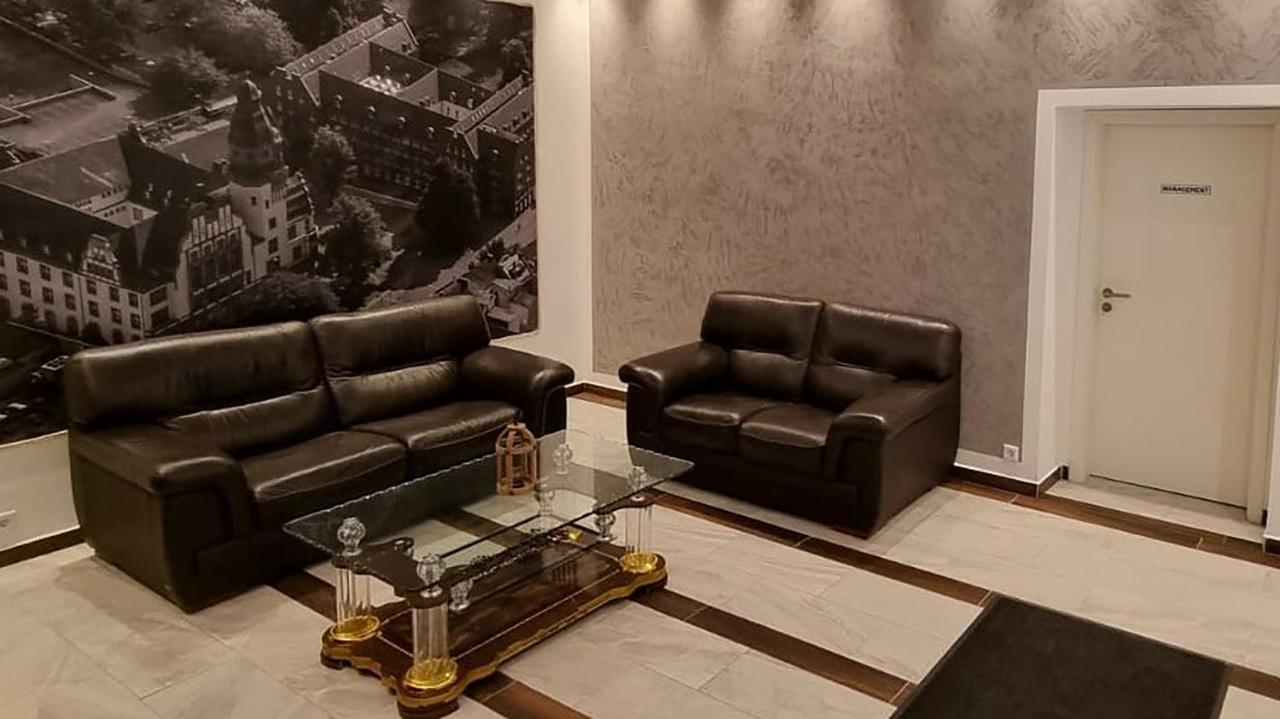 Hotel Linda غلادبك المظهر الخارجي الصورة